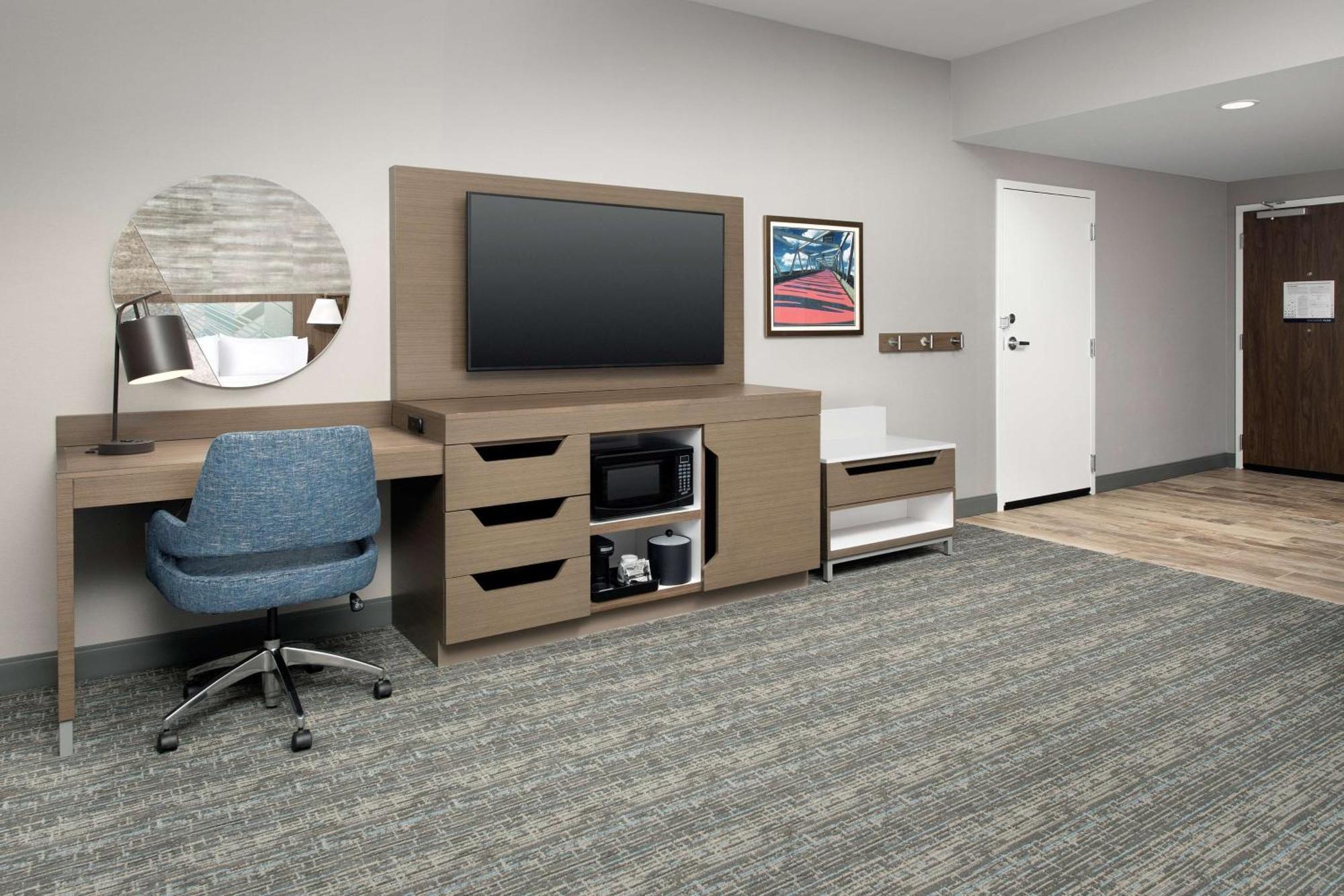 Hampton Inn Boston Logan Airport Chelsea Exterior photo